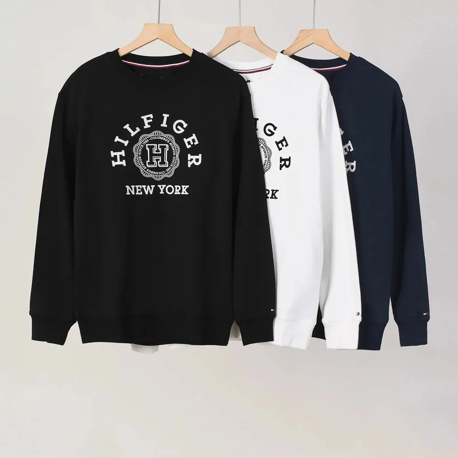 Tommy Hilfiger Arch Logo Crewneck Sweatshirt Black — listing photograph